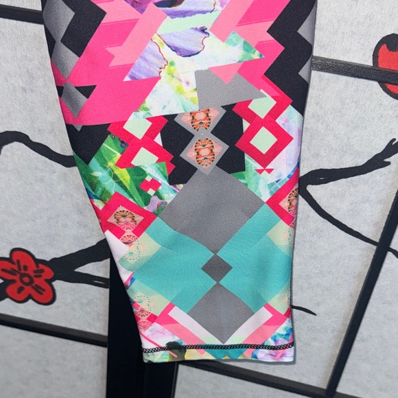 Pink Lotus XL Colorful Geometric Exercise Stretch Compression Running Leggings - Picture 11 of 12